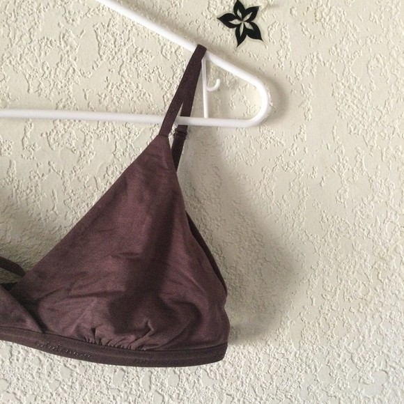 NWT Lululemon bra - Picture 3 of 6